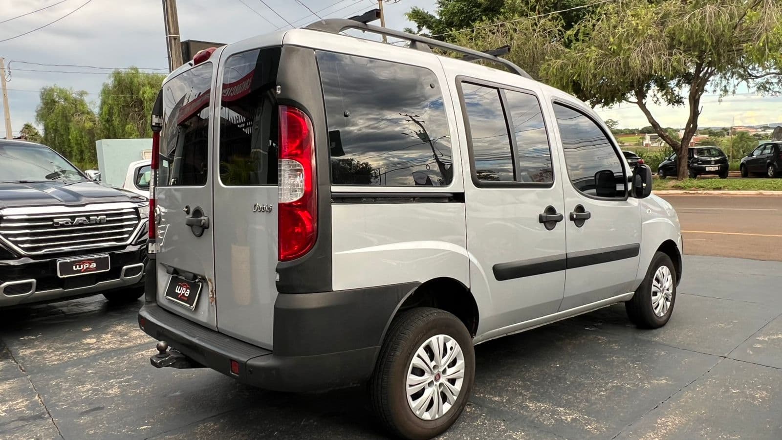 Fiat Doblo Essence 2012 - Foto 3
